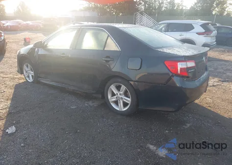 2014 Toyota Camry Se z USA, uszkodzony, nr VIN 4T1BF1FK7EU829049